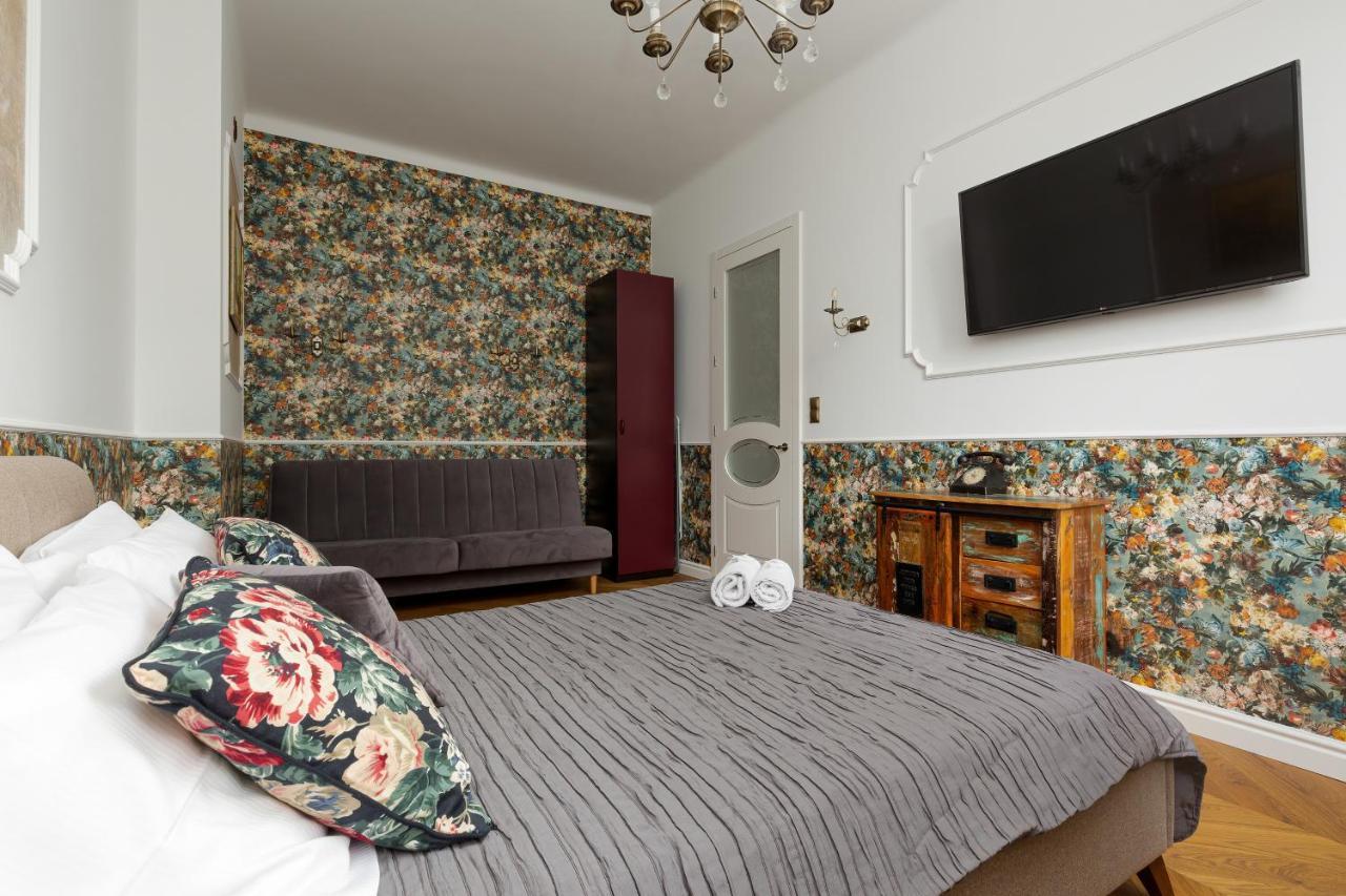 Apartment On The Warsaw Square By Noclegi Renters المظهر الخارجي الصورة