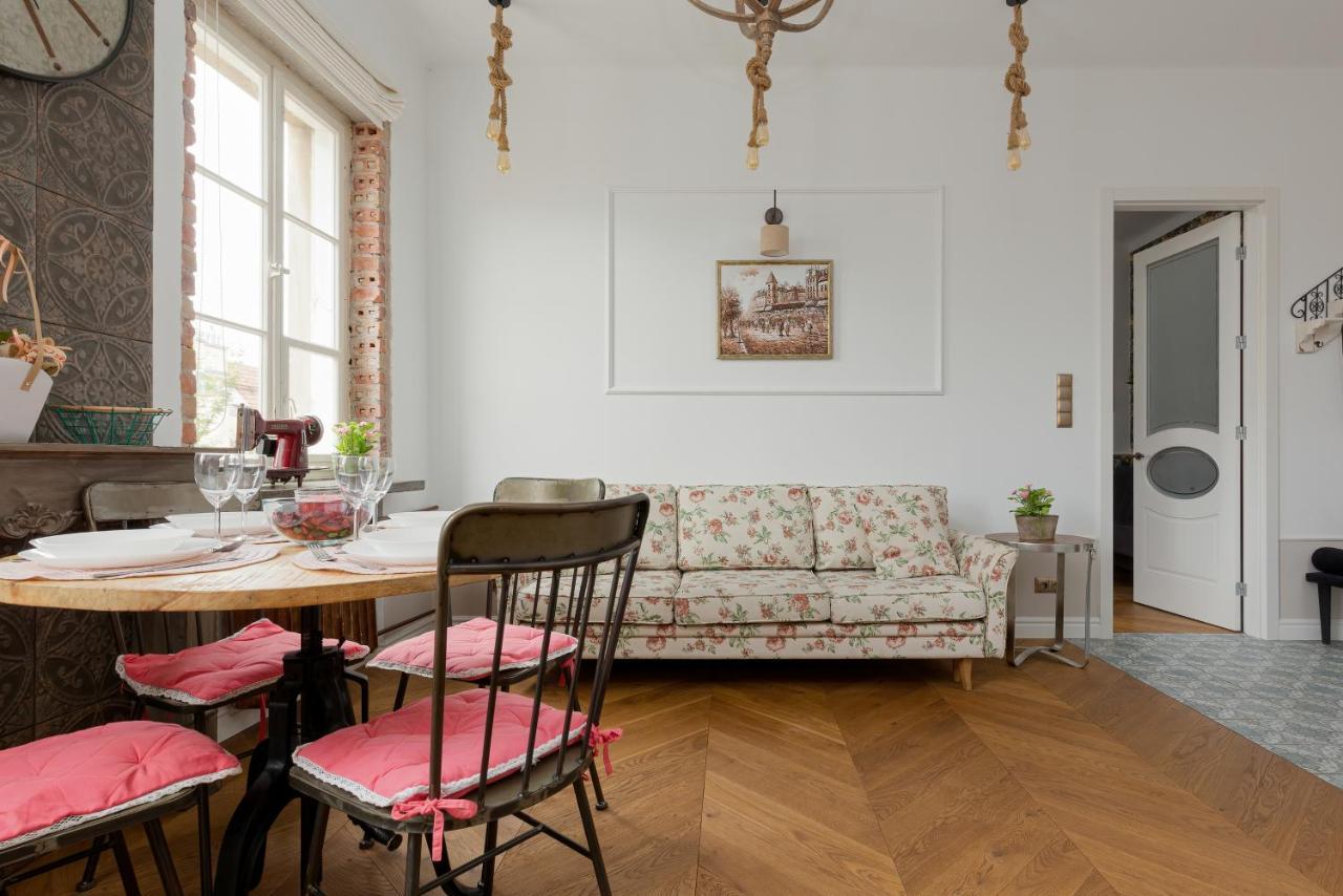 Apartment On The Warsaw Square By Noclegi Renters المظهر الخارجي الصورة