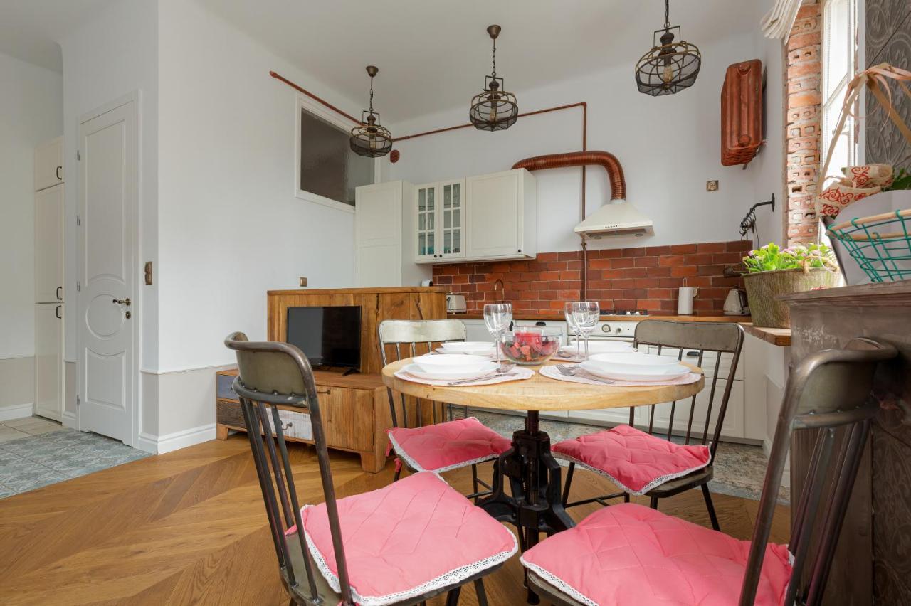 Apartment On The Warsaw Square By Noclegi Renters المظهر الخارجي الصورة
