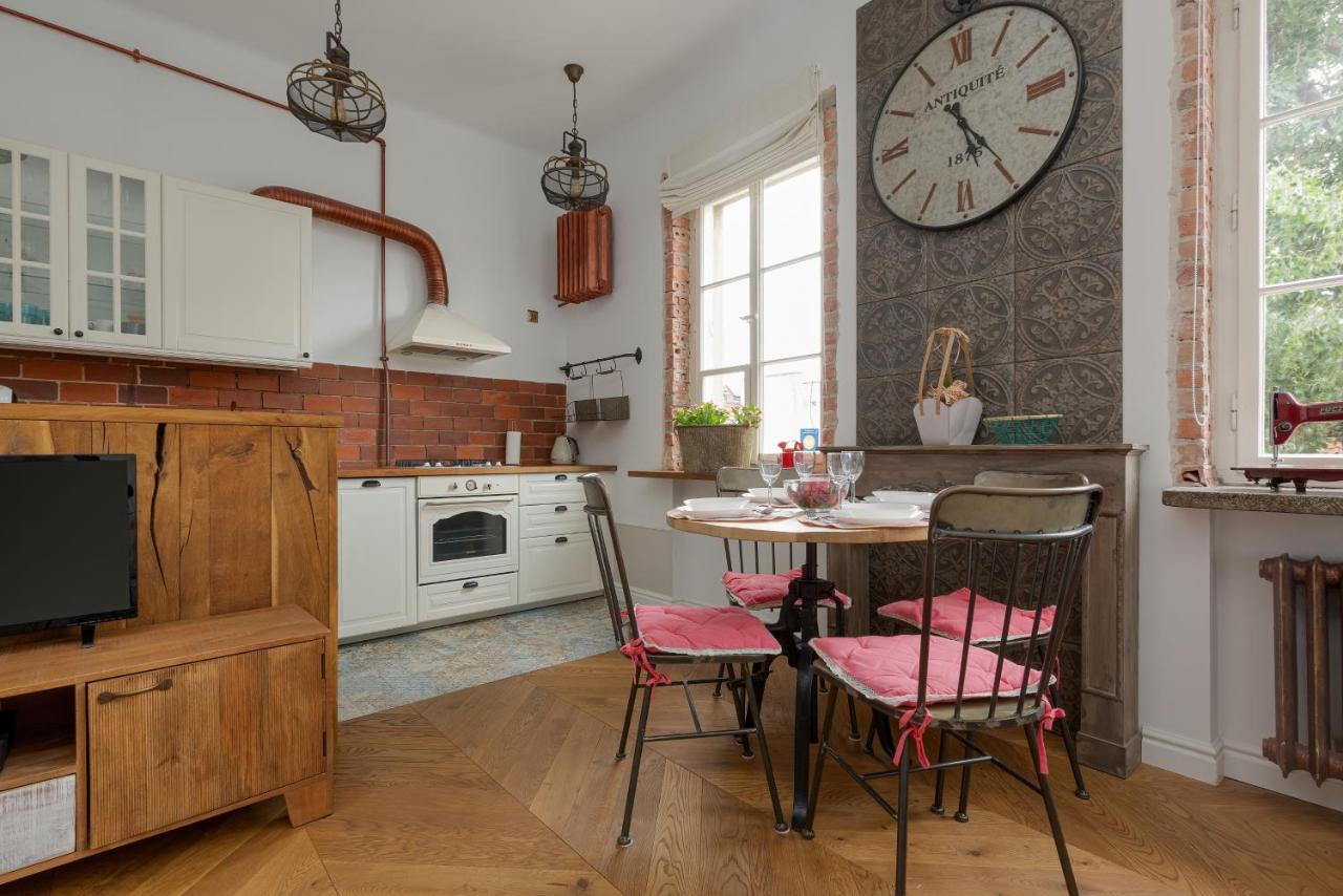 Apartment On The Warsaw Square By Noclegi Renters المظهر الخارجي الصورة