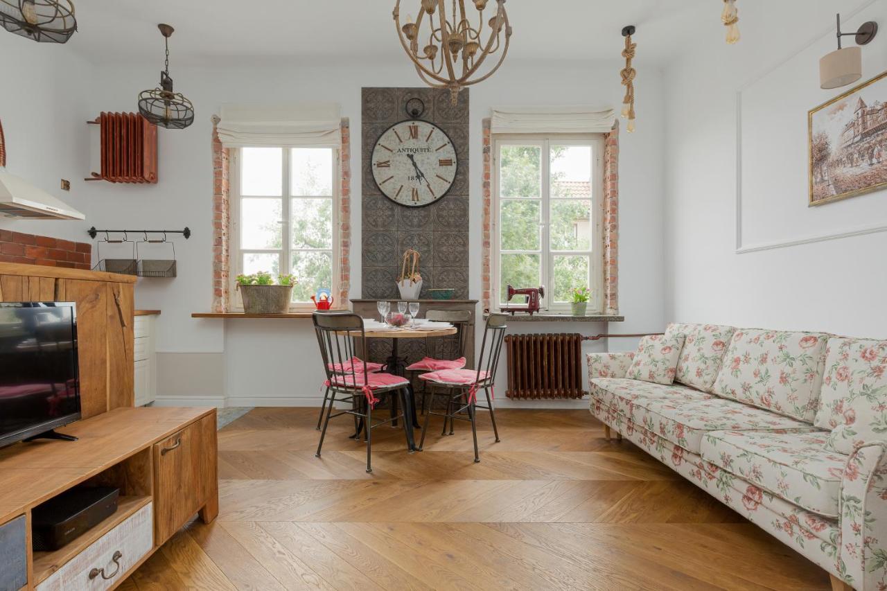 Apartment On The Warsaw Square By Noclegi Renters المظهر الخارجي الصورة